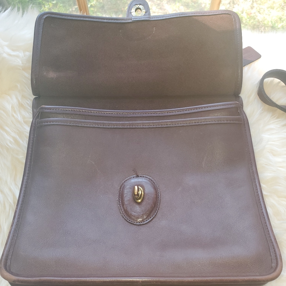 Vintage Coach Willis Purse - Picture 11 of 14